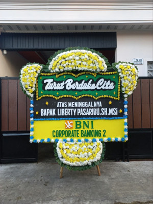 Papan Bunga Duka di Pasehkidul