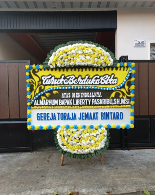 Papan Bunga Duka di Pasehkidul