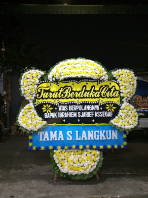 Papan Bunga Duka di Pasehkidul